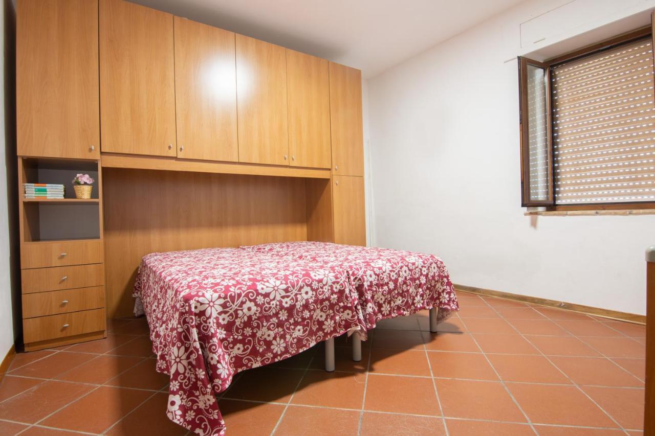 Case Vacanze La Venere Rocca Imperiale Exterior foto