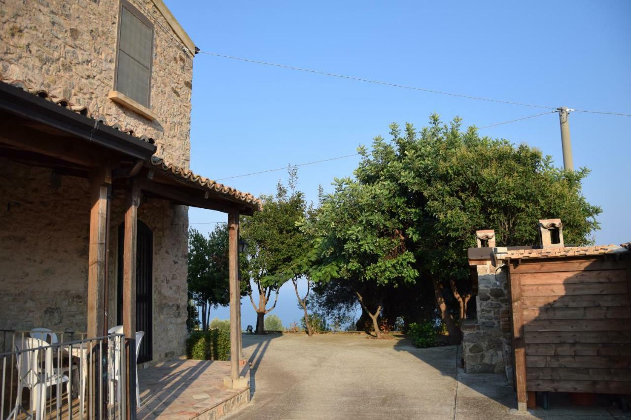 Case Vacanze La Venere Rocca Imperiale Exterior foto
